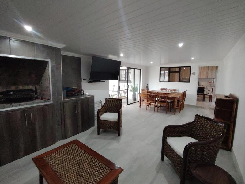 5 Bedroom Property for Sale in Fraaiuitsig Western Cape